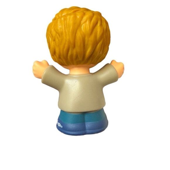 Fisher Price Little People Help a Friend Pickup Truck Orange with Little Boy - Picture 9 of 10